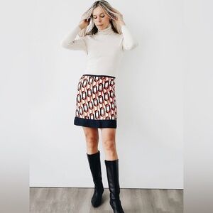 Banana Republic | Silk Blue & Red Chain Link Design on a Cream Background